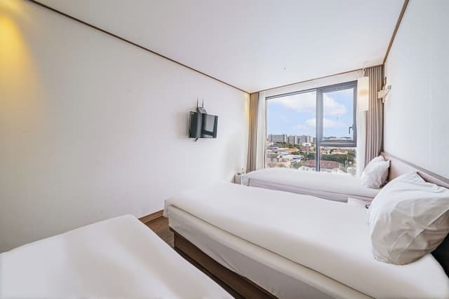 Standard Triple Room, Non Smoking, Ocean View