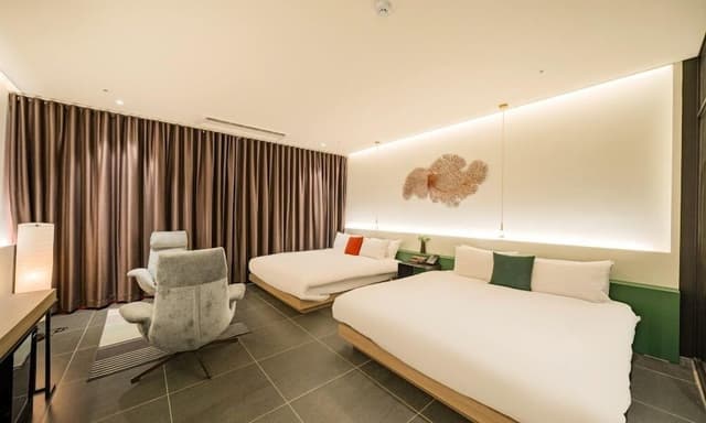 Family Suite Twin