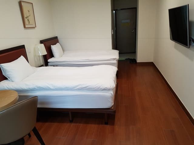 Standard Twin Room, 2 Twin Beds (Children under 5 not allowed)