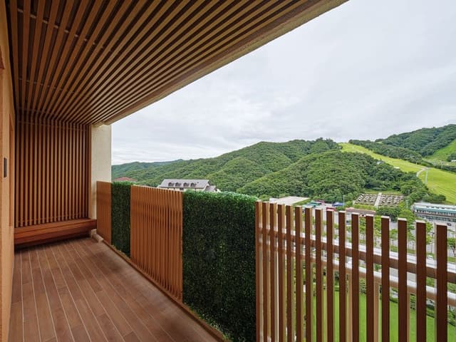 [2Nights PKG] Gold (Pet Club/Kitchen/Park View) - Thinking Dog Pairing Set 1EA (2 times)