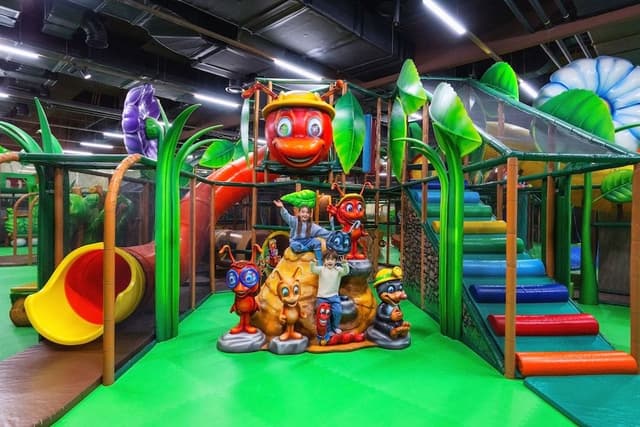 [Holiday PKG(2Adults+1Kid)] Silver Suite(Kitchen/Park View)-Choose1 OceanWorld/BF/InfinityPool/AntWo