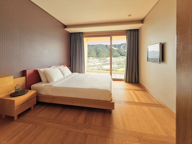 [Holiday PKG(2Adults+1Kid)] Silver Suite(Kitchen/Park View)-Choose1 OceanWorld/BF/InfinityPool/AntWo