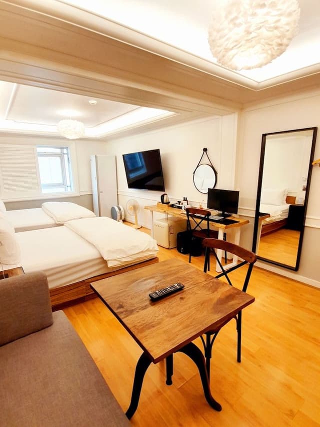Deluxe Twin Room