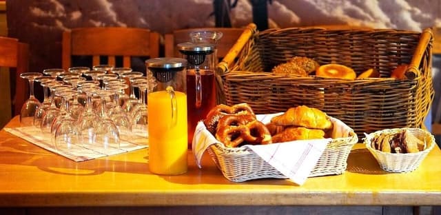 [Morning PKG] Gold Suite(Kitchen, Seorak Mountain, Bed) - Breakfast Buffet for 2 Adults & 1 Child
