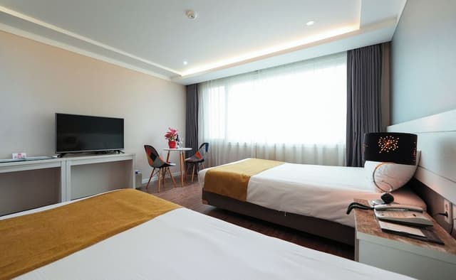 Superior Deluxe Twin Room