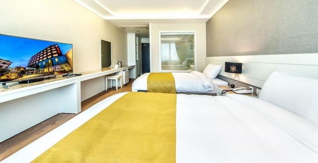 Superior Deluxe Twin Room