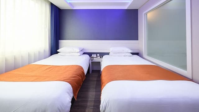 Standard Twin Room