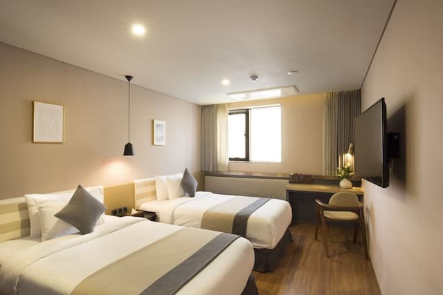 Standard Twin Room (NO Sea View)