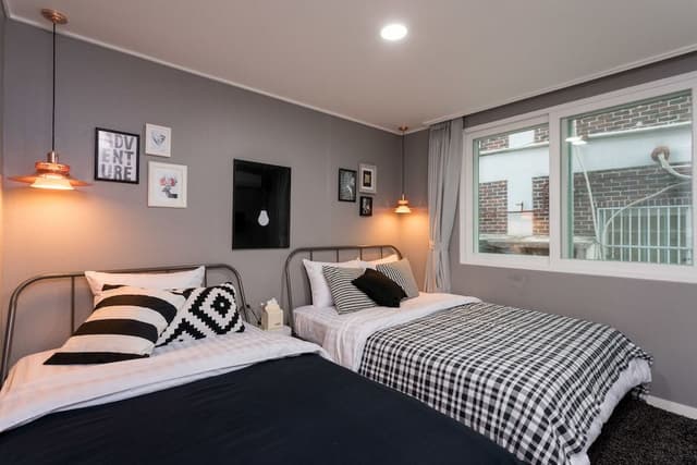 Deluxe Triple Room (Foreigner Only, Must notify the hotel of your check-in time)