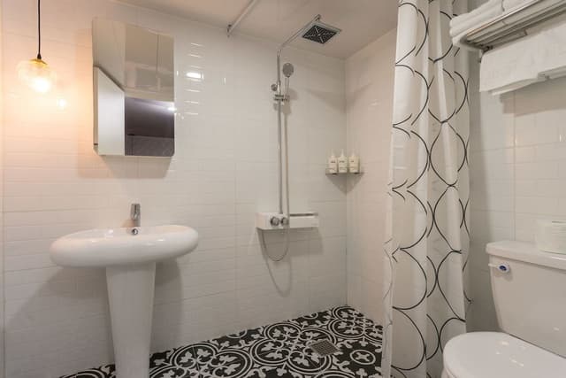 Family Suite (6 persons / Foreigner Only)