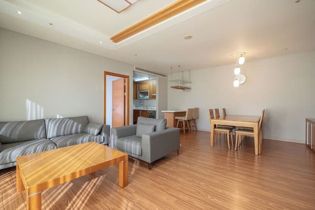 Deluxe Room (Cooking Not Allowed)