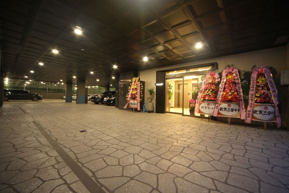 The Stone Bridge Hotel Sasang The Stone Bridge Hotel Sasang
