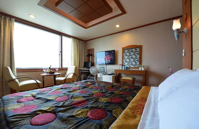 Deluxe Room, 1 Bedroom, Beach View