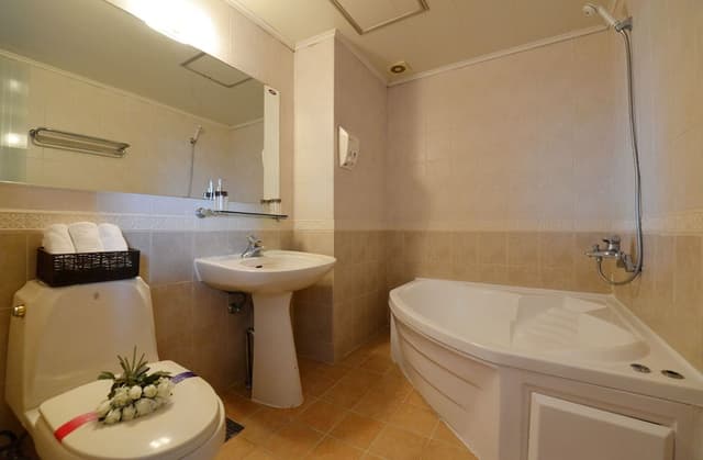 Deluxe Room, 1 Bedroom, Beach View