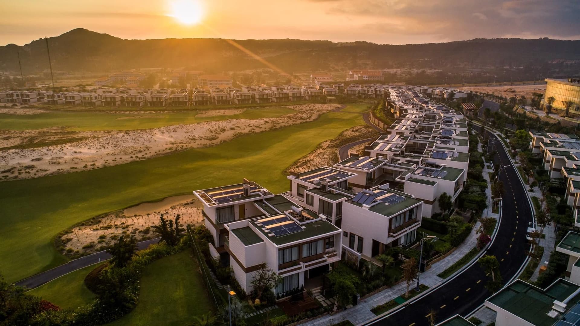 Wyndham Grand KN Paradise Cam Ranh Wyndham Grand KN Paradise Cam Ranh