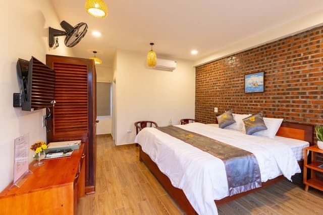 Deluxe Double Room, Pool View
