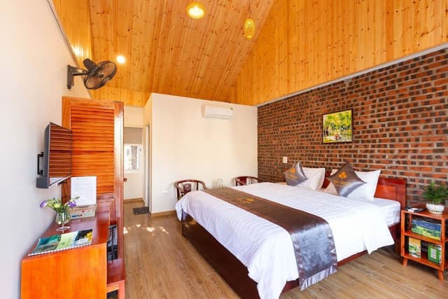 Deluxe Double Room, Pool View