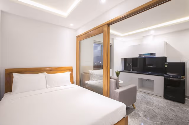 Superior Double Room, City View