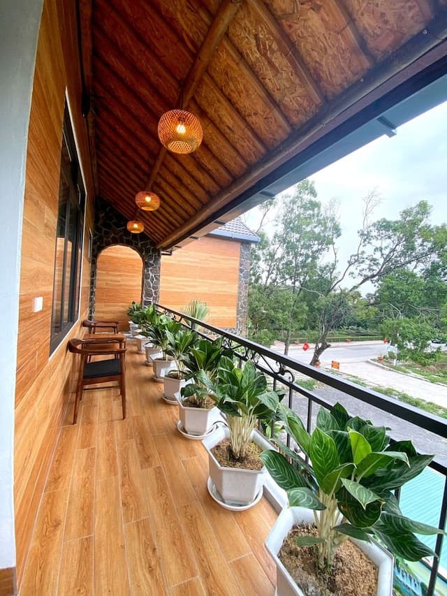 Superior Twin Room, Pool View (3rd Floor)