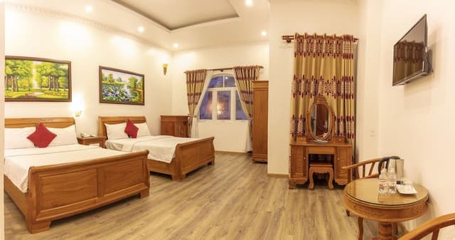 Deluxe Family Room