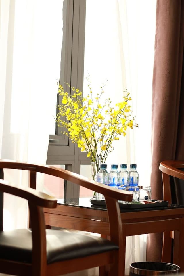 Honeymoon Room, City View