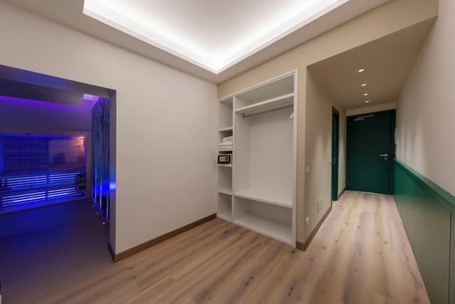 Junior Suite, 1 Double Bed, Jetted Tub