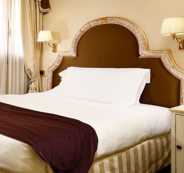 Superior Single Room (With French Bed)