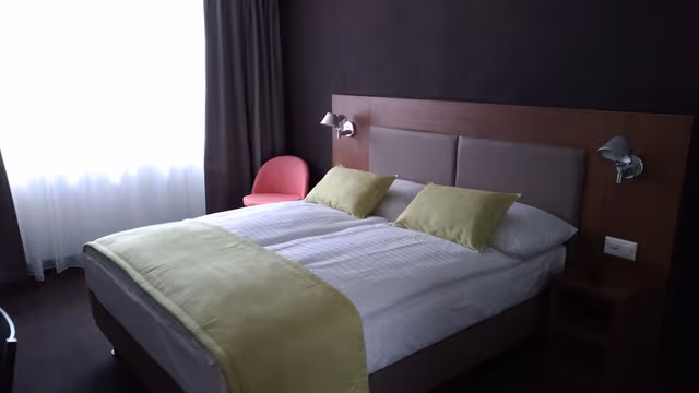 Standard Room, 1 Queen Bed