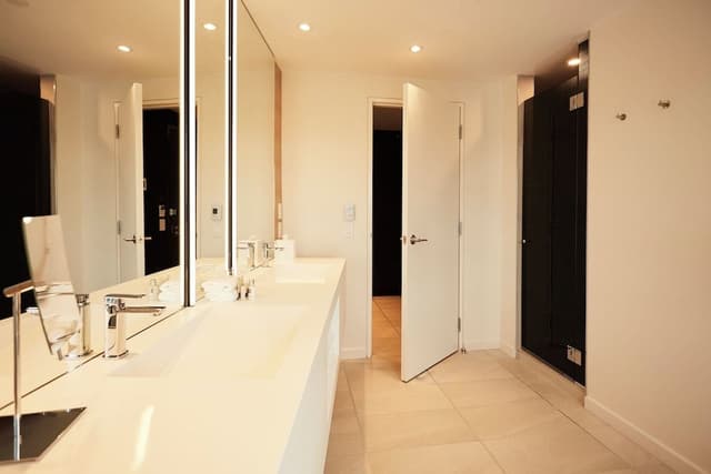 Premier Room, 2 Queen Beds, City View