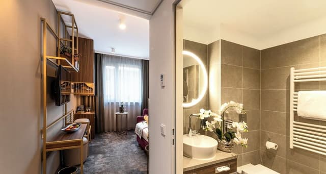 Premium Single Room
