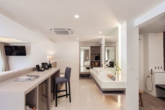 Oceanfront Terrace Suite