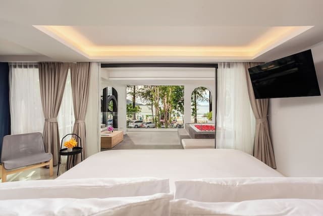 Oceanfront Terrace Suite