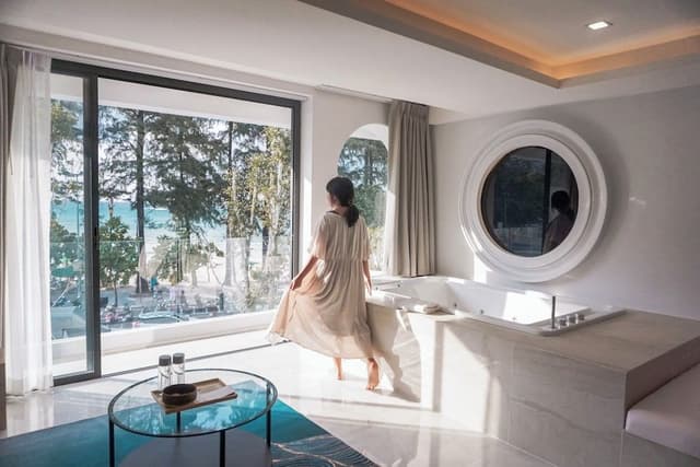 Oceanfront Suite