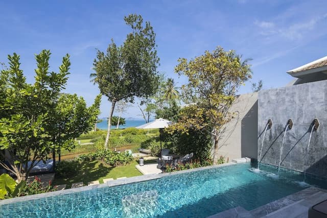 Beachfront Pool Villa