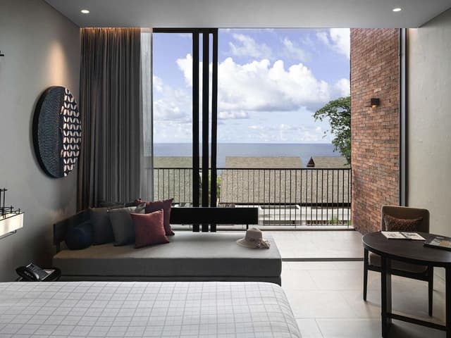 Deluxe Room, Sea View (King bed or Twin bed)