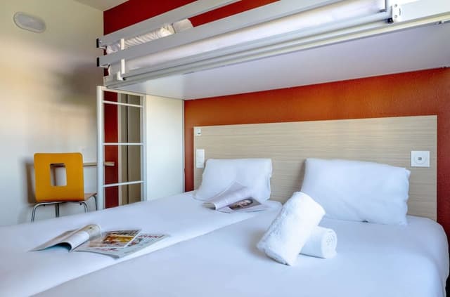 Room, 3 Twin Beds
