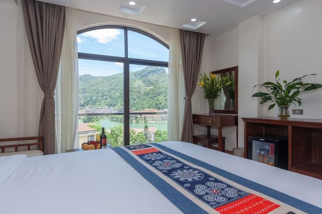 Deluxe Double or Twin Room