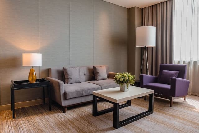 Suite, 1 King Bed