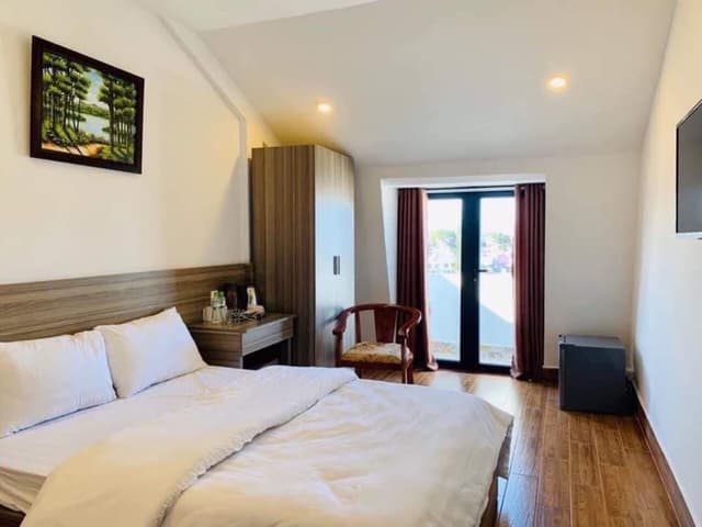Superior Double Room with Window