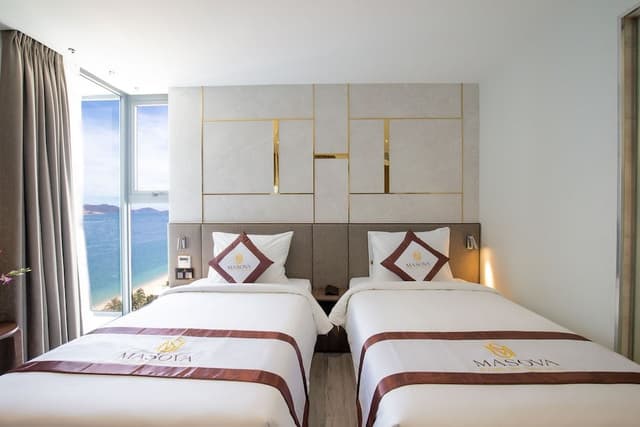 Deluxe Double or Twin Room, Partial Sea View