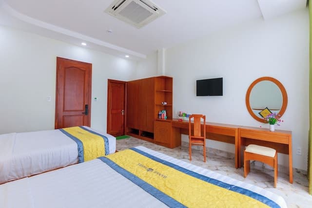 Deluxe Double Room, City View