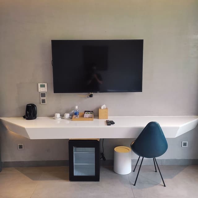 Executive Suite Twin City View