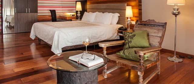 Valerie Suite