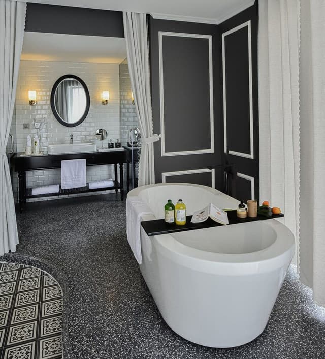 King Suite with Balcony