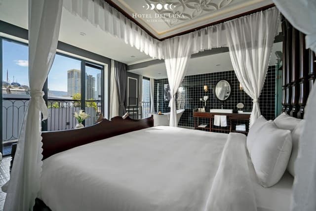 King Suite with Balcony