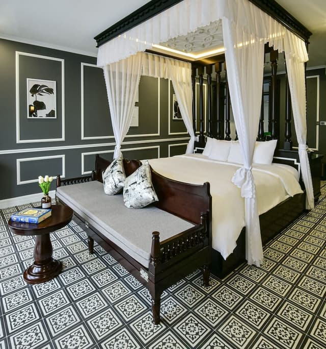 King Suite with Balcony