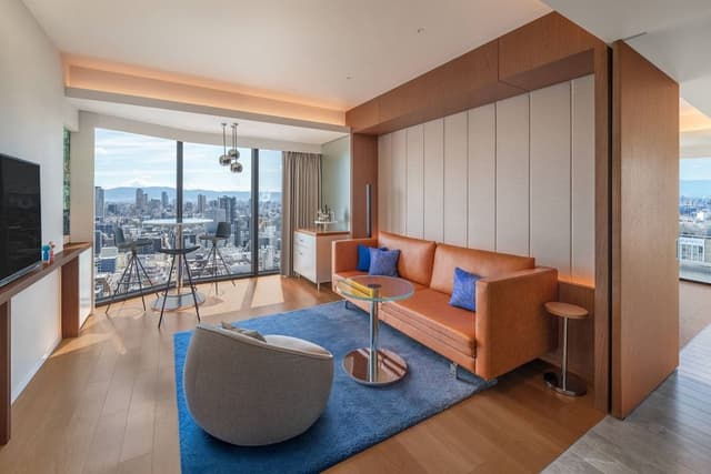 Suite, 1 King Bed
