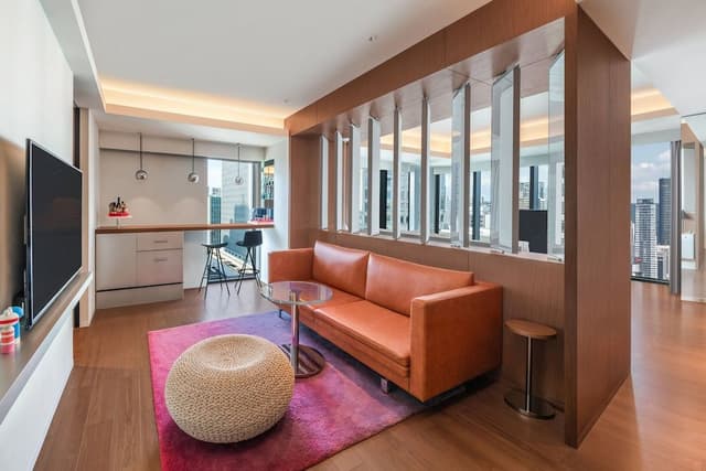 Suite, 1 King Bed