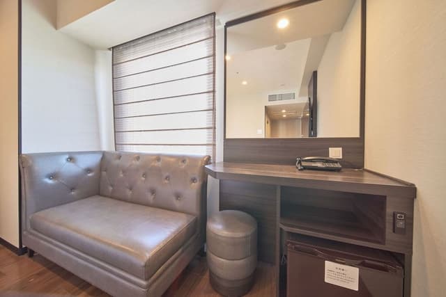 Deluxe Twin Room, Smoking