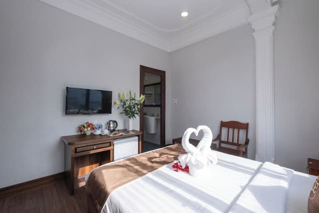 Deluxe Double or Twin Room